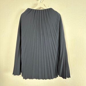 Uniqlo Women's Pleated Navy Blue Midi Skirt XS Elastic Waist A-Line Lightweight